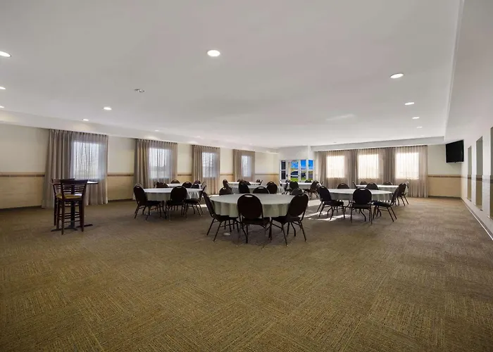 Sleep Inn & Suites